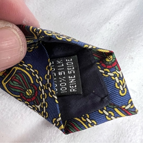 HUGO BOSS Silk Tie - Luxe Chain Print in Cobalt Blue - Picture 7 of 7